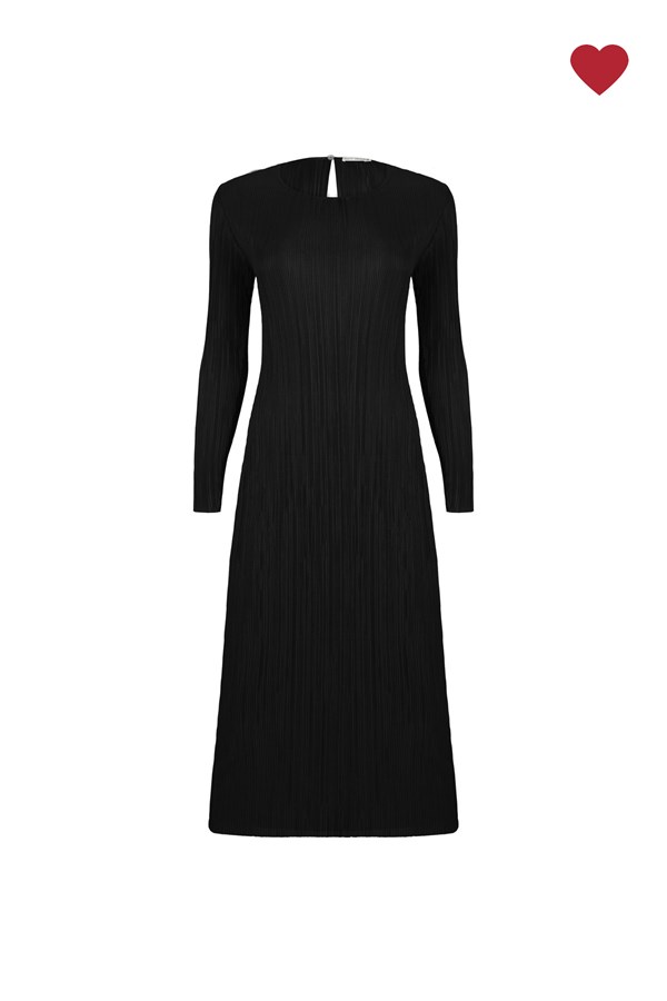 Siyah Sırtı Pencere Detaylı Uzun Plise Elbise