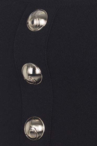 Siyah Düğme Detaylı Triko Crop Top