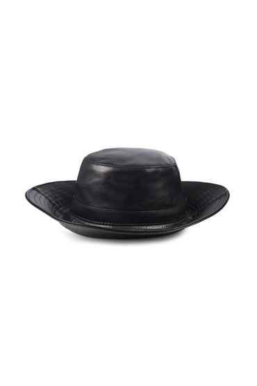 Siyah Yağmur Şapkası